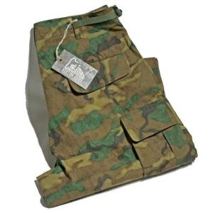 美品 COLIMBO コリンボ カモフラ トラウザーズ パンツ M 迷彩 美品 COLIMBO コリンボ カモフラ トラウザーズ パンツ M 迷彩 - メルカリ