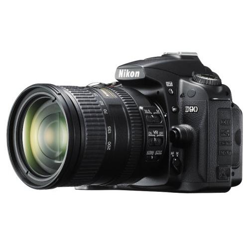 Nikon デジタル一眼レフカメラ D90 AF-S DX 18-200 VRレンズキット D90L...