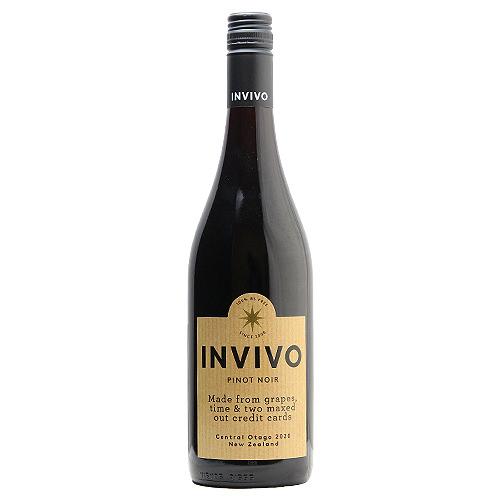 赤ワイン インヴィーヴォ セントラル オタゴ ピノ ノワール 2020 or 2022