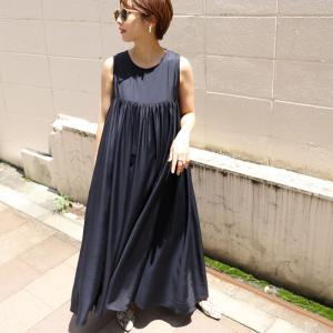 ワンピース レディース ノースリーブ Aライン フレア サテン 無地 ロング丈 マキシ丈 ロングワンピース とろみ 薄手 メール便不可 値下げ3990円→2490円