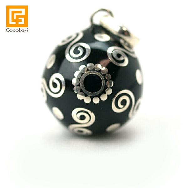 ガムランボール UNIQUE BLACK SUN(黒い太陽) シルバークロス付き  バリ島 ネックレ...