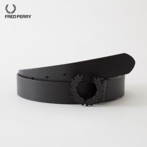 FRED PERRY（フレッドペリー） バーニッシュド レザー ベルト FRED