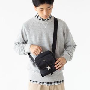 ラコステ コメ ナイロン カメラバッグ LAC...の詳細画像4