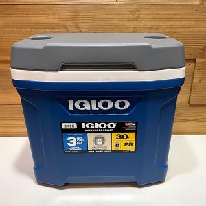 Igloo イグルー ラティテュード 30クォート  ローラークーラーボックス Igloo Latitude 30 Quart Roller CoolerP 6880B0153