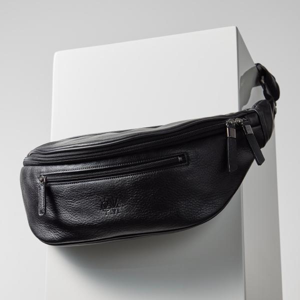 【ココマイスター】ダーリントン・MIKAZUKIバッグ メンズ ボディショルダー 三日月 スマート ...