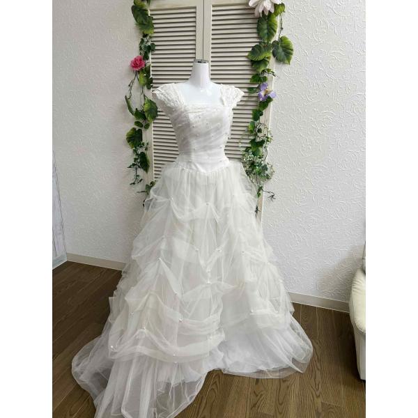 貸衣処分品白ウェデイングドレス　マダムグレ　７号