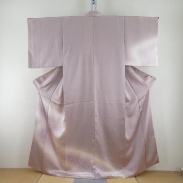 付下げ 薄紫色ｘ薄ピンク色 ぼかし染め 唐草花文様 袷 広衿 正絹 仕立て上がり着物 身丈158cm