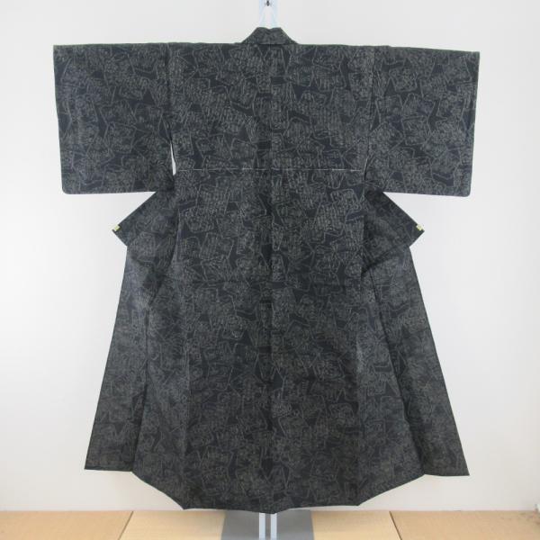 紬 着物 四角に花模様 黒色ｘ黄色 単衣 バチ衿 絹 仕立て上がり着物 身丈146.5cm