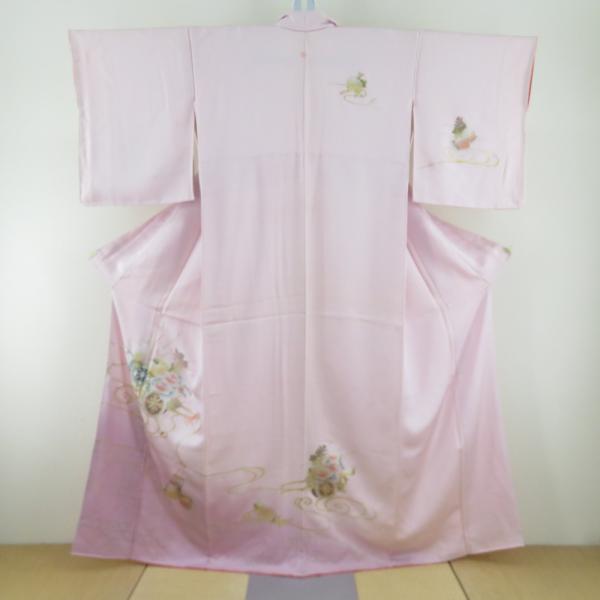 付下げ ピンク色ｘ薄紫色ｘ金色 流水に花車文様 袷 広衿 一つ紋 木瓜紋 正絹 仕立て上がり着物 身...