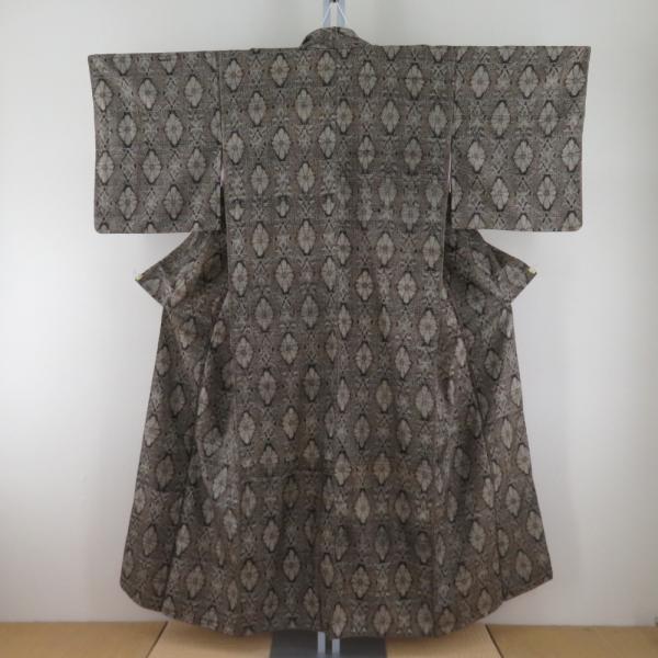 紬 着物 アンティーク 昔着物 村山大島紬 幾何学模様 茶色 広衿 正絹 カジュアル 仕立て上がり着...
