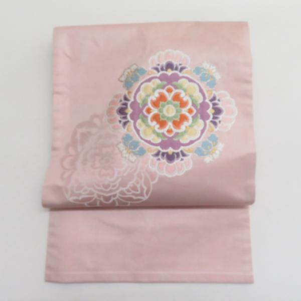 名古屋帯 華紋文様 ベージュピンクｘ紫色ｘ多色 金糸銀糸 正絹 お太鼓柄 仕立て上がり 着物帯 長さ...