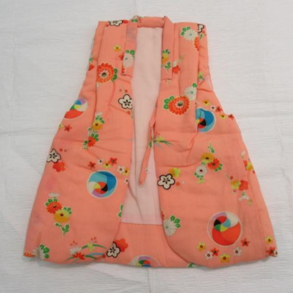 女児綿入れベスト 身丈(肩から)45cm(1尺1寸8分) サーモンピンク マリ 花 リメイク