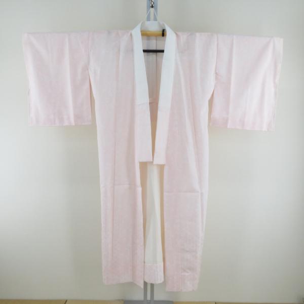 襦袢 長襦袢 ポリエステル 薄ピンク色ｘ白色 梅模様 麻の葉地紋 洗える 白半衿付き 仕立て上がり ...