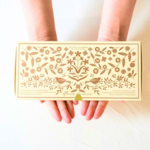 プチギフト フラワーギフトBOX バウムクーヘ...の詳細画像3
