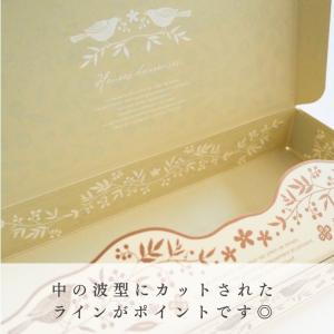 プチギフト フラワーギフトBOX バウムクーヘ...の詳細画像5