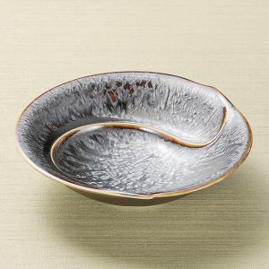 和食器 小さな 孔雀ひねり小鉢 14.6×14.3×4.2cm ボウル うつわ 陶器 カフェ おしゃれ おうち｜cocottepot