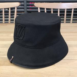 【新品同様】ルイヴィトン モノグラム シャポー・LV シティー バケットハット ブラック M7054S 帽子 11202