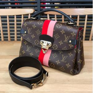 GUCCI 【超美品】グッチ GGマーモント キルティングミニバッグ GUCCI 【超美品】グッチ GGマーモント キルティングミニバッグ
