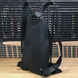 【超美品】プラダ 三角ロゴ トライアングルロゴ...の詳細画像1