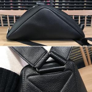 【超美品】プラダ 三角ロゴ トライアングルロゴ...の詳細画像5