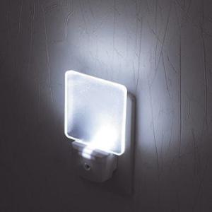 LEDナイトランプ 光センサー付コンセントタイプ
