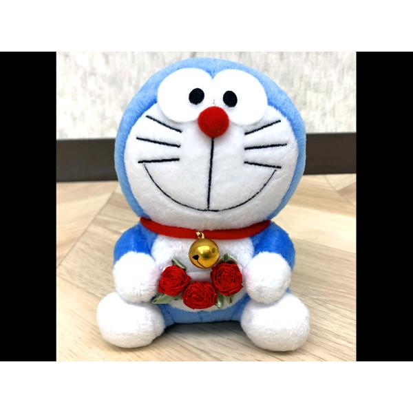 3R0376●Doraemon&apos;s bell ドラえもん ぬいぐるみ 薔薇 バラ 花 ドラえもんズベ...