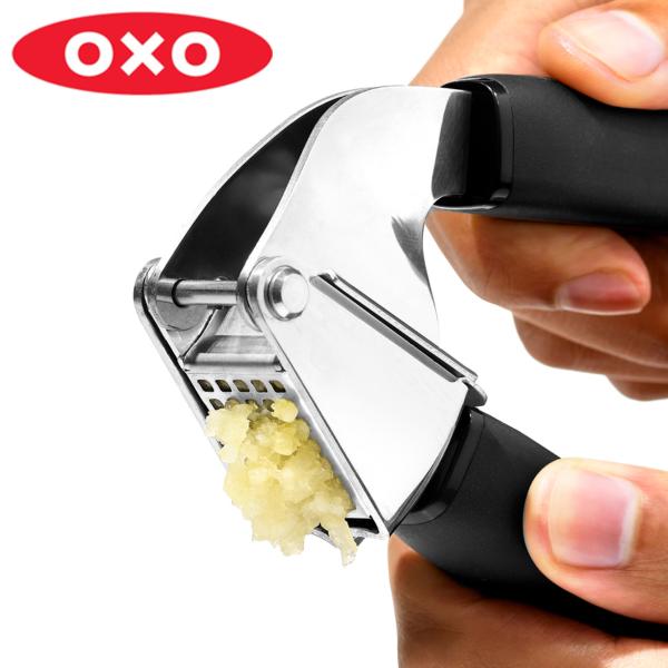 OXO ガーリックプレス にんにく絞り （ オクソー にんにく潰し ニンニク絞り にんにく用絞り器 ...