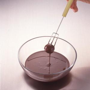 チョコレートフォーク トリュフフォーク 3本刃 木柄 （ トリュフ チョココーティング 製菓道具 ）｜colorfulbox