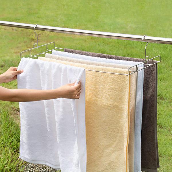 洗濯ハンガー フックが折りたためるバスタオルハンガー 5枚干し （ バスタオル ハンガー 物干しハン...