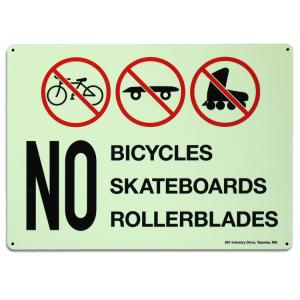 看板 セキュリティサイン NO BICYCLES 自転車 スケートボード ローラーボード 禁止 アルミ製 縦25×横35cm 蓄光