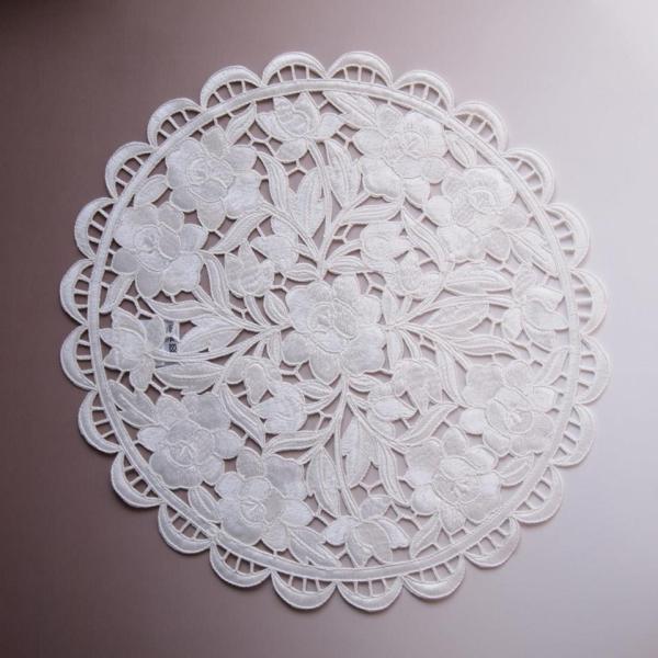 花瓶敷 30cm 高級刺繍ドイリー　アルテローザ ホワイト アンティーク調