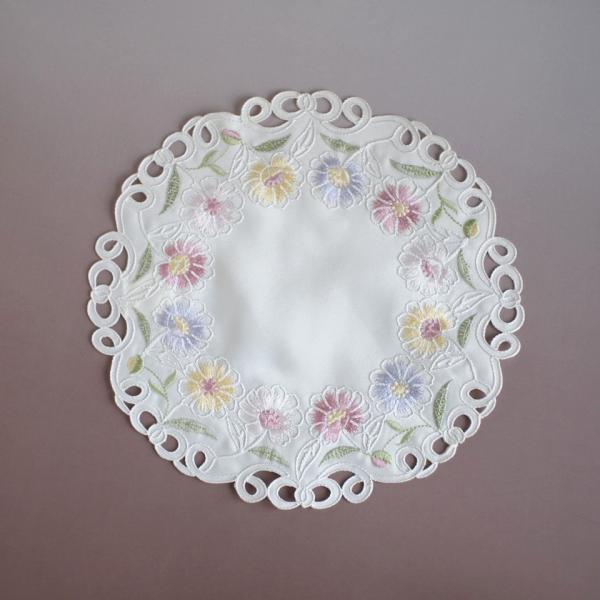 花瓶敷 25cm アンティークレース風 刺繍レースドイリー　フラワーポット