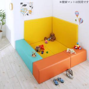 子供に安全安心のコーナー型キッズプレイマットシリーズ ポップキッズ 5点セット フロアマット2枚+スツール3枚 210×120｜comodocrea