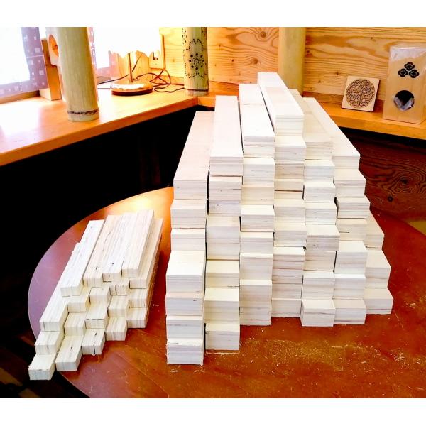 薪 ホワイトポプラ積層材 サイズ混合 ２２kg 送料無料 焚火 キャンプファイヤー アウトドア燃料 ...