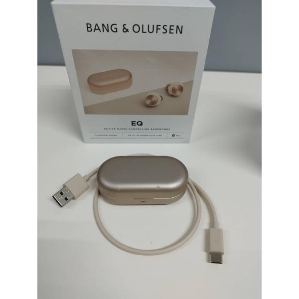 BANG＆OLUFSEN/Beoplay EQ/サンド/充電ケースのみ！