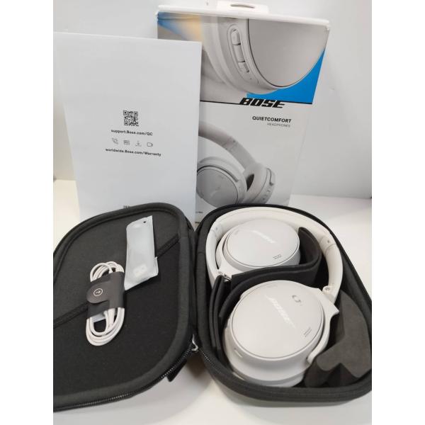【未使用に近い】BOSE QuietComfort Headphones White Smoke