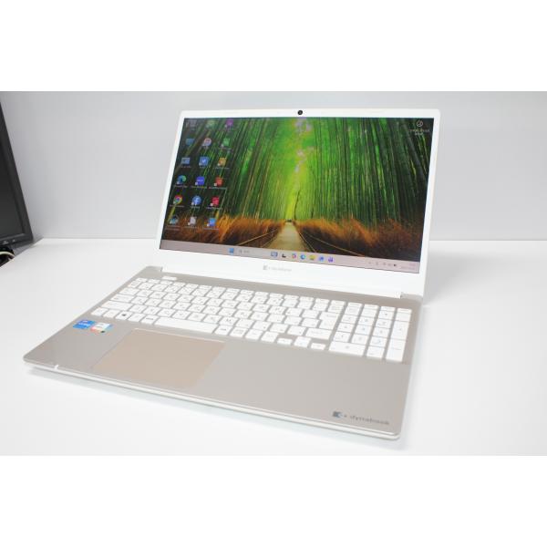 【中古ノートPC】東芝〈dynabook C6〉Intel Coe i5/SSD256GB+HDD1...