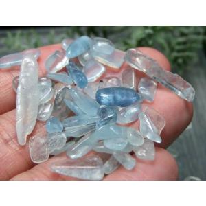 スーパーセブン さざれ クリスタル 200グラム 多鉱物を閉じ込めた水晶