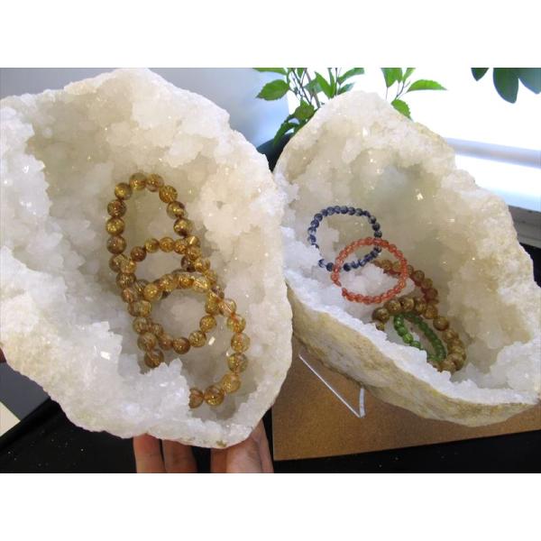 超特大 モロッコ産ジオード 晶洞 水晶 原石 約7kg-10kg 希少鉱物共生タイプも 完全浄化に ...