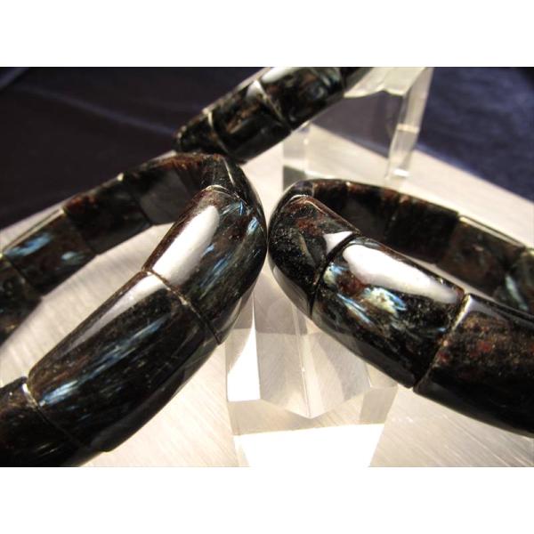 希少石 バングル型ブレスレット ブルーシルバーの輝き 4Aヌーマイト バングルブレスレット 幅約15...