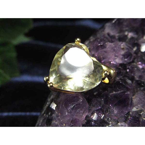 5A リビアングラス ハートカット ペンダントトップ 石サイズ縦約12.7mm×約12.1mm 豪華...