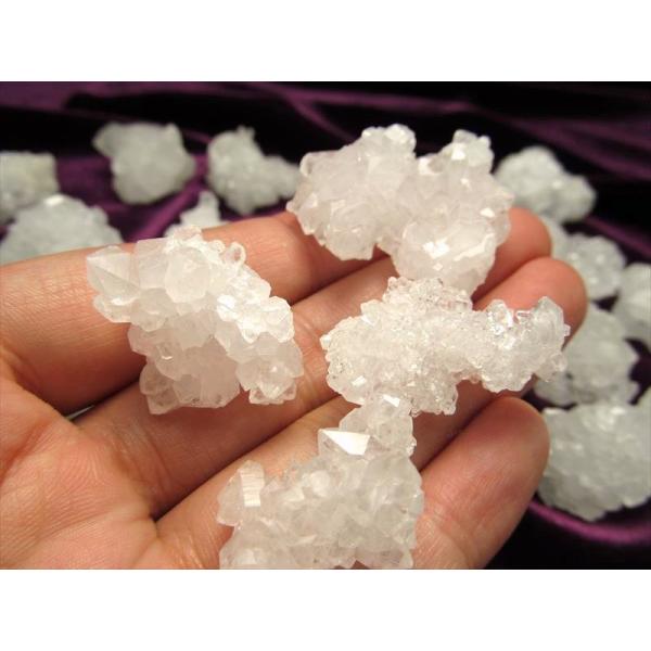 天然クリスタル詰め合わせ Lサイズ 約300g入り 平均結晶サイズ2cm-5cm ミニチュアクラスタ...