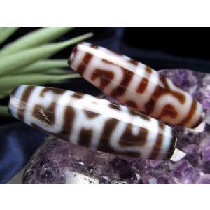 龍の鱗模様 九眼緑龍紋天珠(くがんりゅうもんてんじゅ) 連 一連8個付き