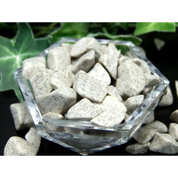 北投石 さざれ石 1袋約100g 粒平均大きさ約5mm-18mm 心身を癒す人気ストーン 台湾 極上...