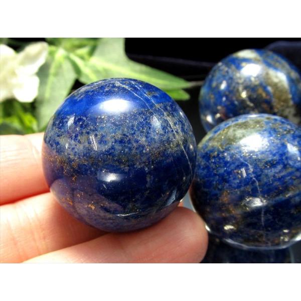 小サイズ ラピスラズリ 丸玉 直径約30mm前後 1個売り つやつや光沢のある紺色 邪気を払い幸運を...