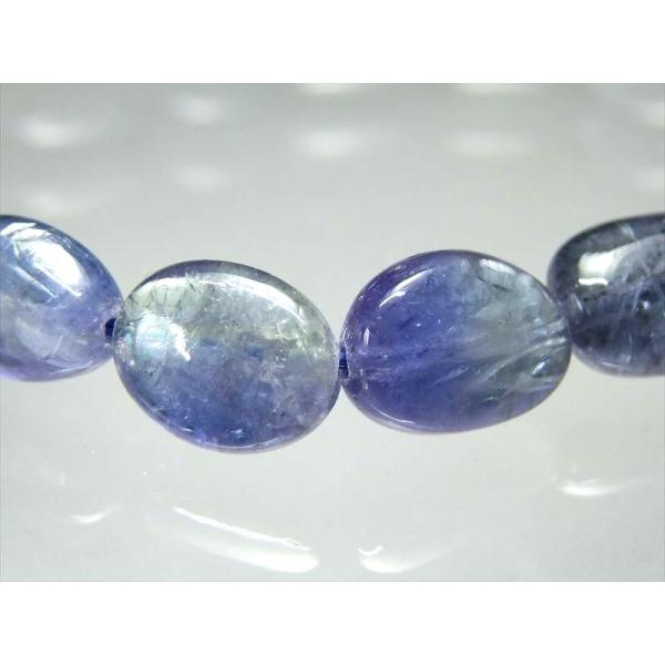 くっきりバイカラーで虹入り 5A バイカラータンザナイト タンブル型ブレスレット 10-12mm×8...