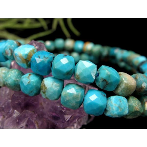 ターコイズ キューブカット ブレスレット 幅約4.5mm-5mm 古代から愛され続ける宝石 天の神が...