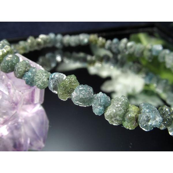 1本限定 激レア 天然ブルーダイヤモンド 結晶原石ブレスレット 32ct 結晶サイズ約4mm-6mm...