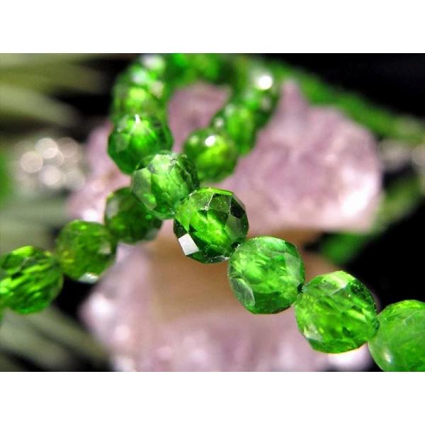 クロムダイオプサイト ボールカット ワイヤーブレスレット 幅約3.5mm-4mm デザインワイヤーブ...