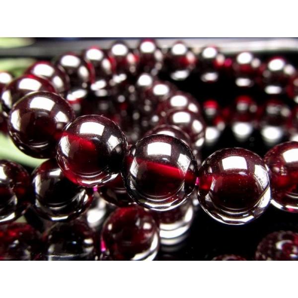 AA アルマンダインガーネット ブレスレット 8mm-8.5mm×23珠前後 上品なダークレッドカラ...